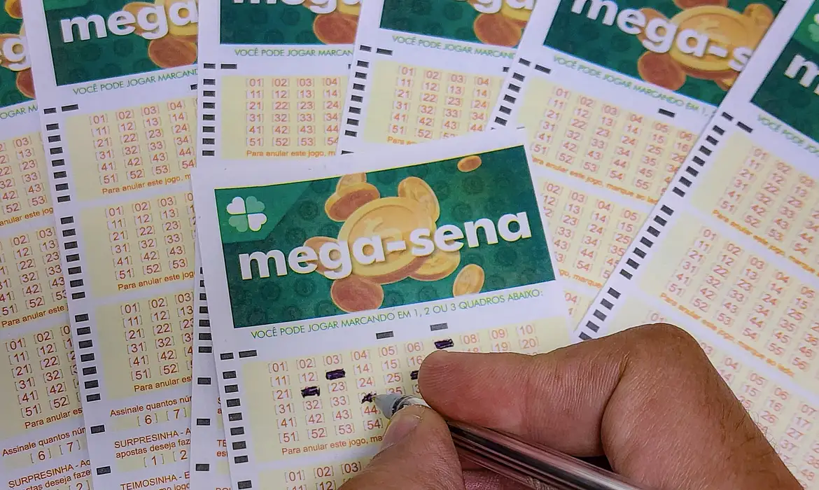Mega-Sena acumula e pr&ecirc;mio vai a R$ 160 milh&otilde;es