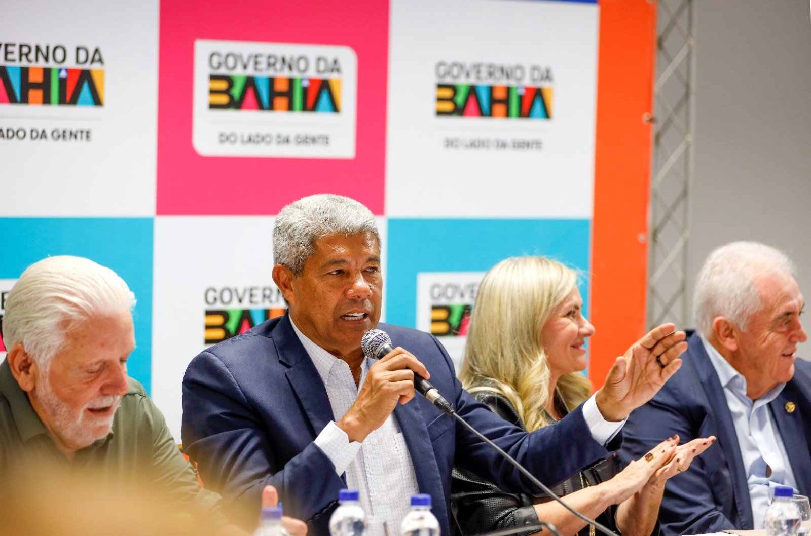Governo da Bahia realiza balan&ccedil;o estrat&eacute;gico com secret&aacute;rios e parlamentares